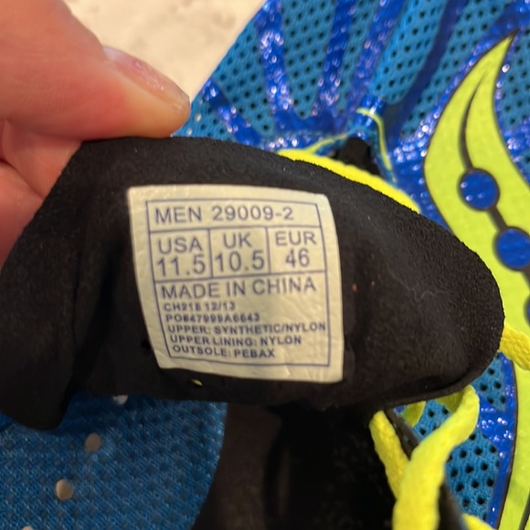 SAUCONY ENDORPHIN MD4 MENS TRACK SHOES - Picture 6 of 8